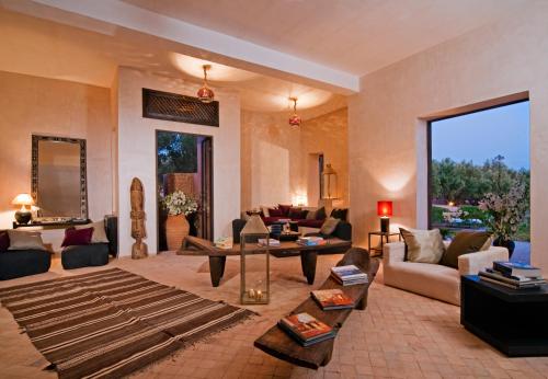 娛樂設施, The Capaldi Hotel, Restaurant & Spa in 埃娜維莎 娛樂設施, The Capaldi Hotel, Restaurant & Spa in 埃娜維莎