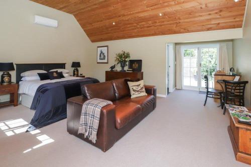 Cambridge River Retreat