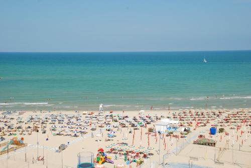 Beach, B&B AL MARE in Porto San Giorgio Beach, B&B AL MARE in Porto San Giorgio