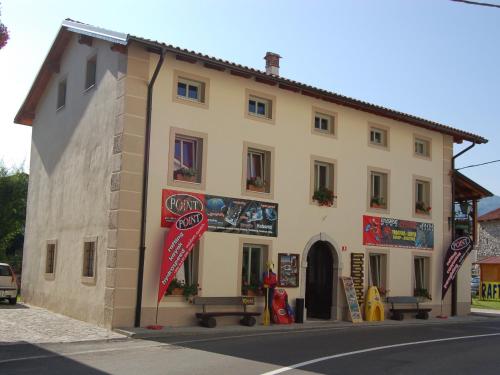 入口, 伯恩特X旅舍 (Hostel X Point) in 科巴里德 入口, 伯恩特X旅舍 (Hostel X Point) in 科巴里德