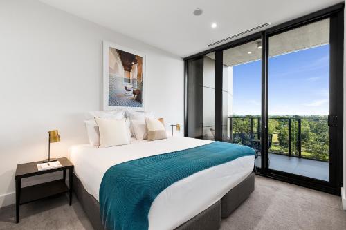 Guestroom, Tyrian Albert Park Lake in Albert Park Guestroom, Tyrian Albert Park Lake in Albert Park