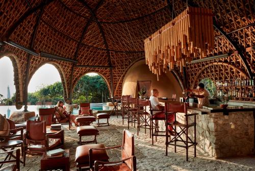 Bar/lounge, Wild Coast Tented Lodge - Relais and Chateaux - All Inclusive in Yala Bar/lounge, Wild Coast Tented Lodge - Relais and Chateaux - All Inclusive in Yala