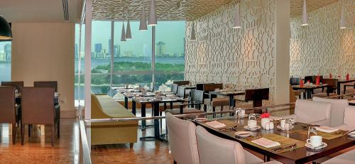 Makanan dan Minuman, Copthorne Hotel Sharjah in Sharjah Makanan dan Minuman, Copthorne Hotel Sharjah in Sharjah