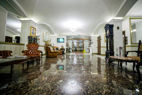 Lobby, France in Vinnitsa Lobby, France in Vinnitsa