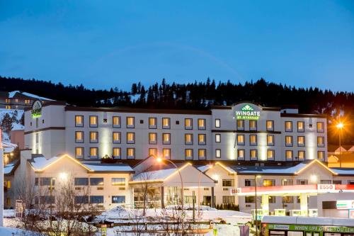 Pintu masuk, Wingate by Wyndham Kamloops in Kamloops (BC) Pintu masuk, Wingate by Wyndham Kamloops in Kamloops (BC)