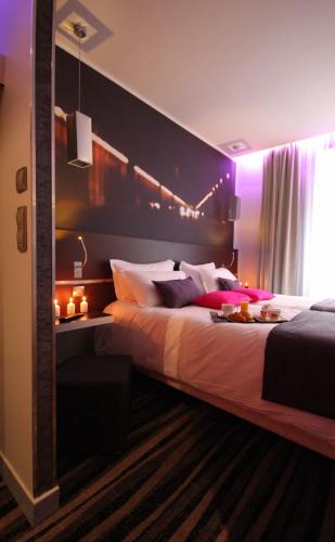 Hotel Lumieres Montmartre Paris in 18th - Sacre Coeur - Montmartre Hotel Lumieres Montmartre Paris in 18th - Sacre Coeur - Montmartre