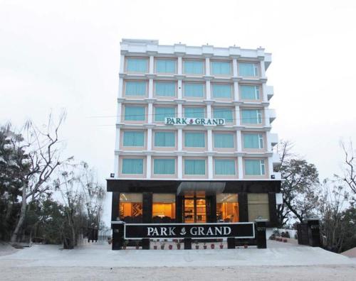 Hotel Park Grand, at Haridwar