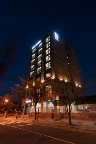 Exterior view, Hotel Brown-dot Sinho Oceanpark in Gangseo-gu Exterior view, Hotel Brown-dot Sinho Oceanpark in Gangseo-gu