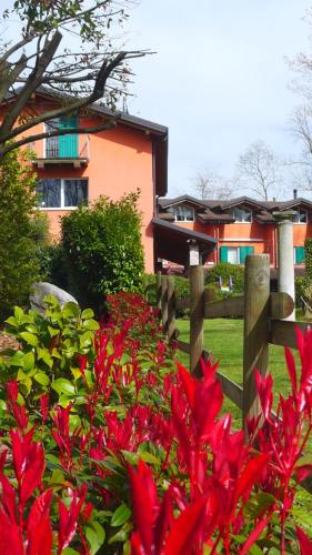 Exterior view, The Gulf Villa - Lago Maggiore in Monvalle Exterior view, The Gulf Villa - Lago Maggiore in Monvalle