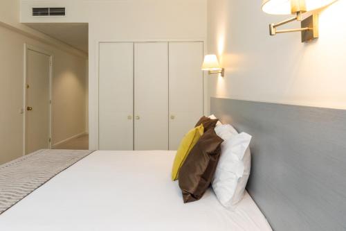 Hotel Black Tulip - Porto Gaia in Vila Nova De Gaia Hotel Black Tulip - Porto Gaia in Vila Nova De Gaia