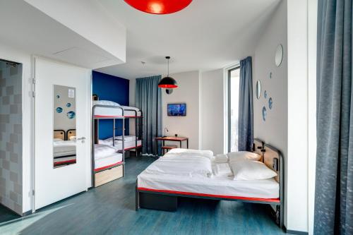 MEININGER Hotel Amsterdam Amstel in Amsterdam MEININGER Hotel Amsterdam Amstel in Amsterdam