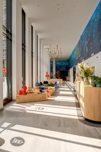 Hành lang, MEININGER Hotel Amsterdam Amstel in Amsterdam Hành lang, MEININGER Hotel Amsterdam Amstel in Amsterdam