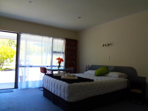 Kapiti Lindale Motel & Conference Centre in Paraparaumu Kapiti Lindale Motel & Conference Centre in Paraparaumu
