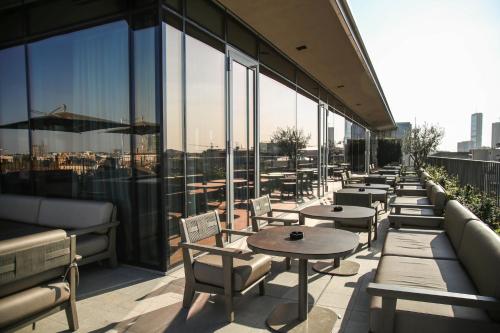 Balcony/terrace, Hotel VIU Milan in Stazione Garibaldi Balcony/terrace, Hotel VIU Milan in Stazione Garibaldi