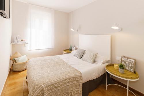 Hostal La Premsa by Pillow
