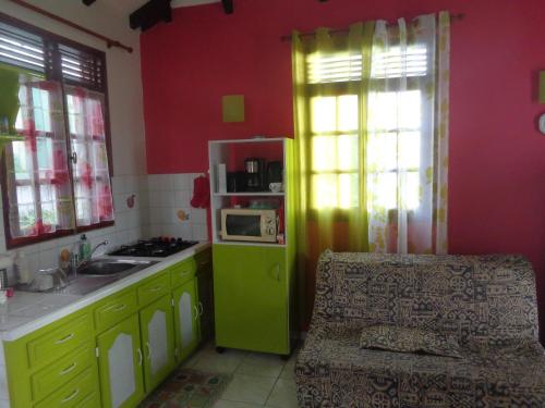 Gîte MALOU (Gite MALOU) in Дешайес Gîte MALOU (Gite MALOU) in Дешайес