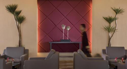 Bar/lounge, Hotel Santika Pandegiling Surabaya near Embassy of the United States Bar/lounge, Hotel Santika Pandegiling Surabaya near Embassy of the United States