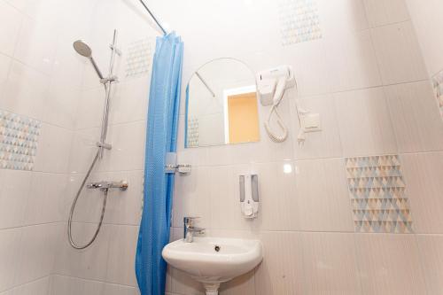 This photo about Apart Lipgart shared on HyHotel.com