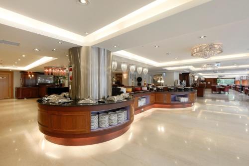 餐飲服務, 陽光大飯店 (Hotel Sunshine) in 苓雅區 餐飲服務, 陽光大飯店 (Hotel Sunshine) in 苓雅區