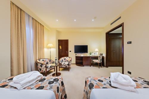 Hotel Dubrovnik in Zagreb City Center Hotel Dubrovnik in Zagreb City Center