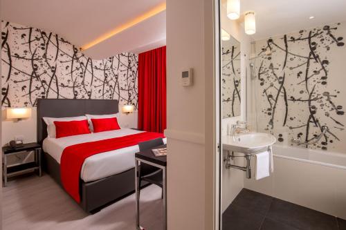 Bathroom, Hotel American Palace Eur in Eur and Garbatella Bathroom, Hotel American Palace Eur in Eur and Garbatella