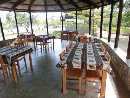 Restoran, Matema Lake Shore Resort in Tukuyu Restoran, Matema Lake Shore Resort in Tukuyu