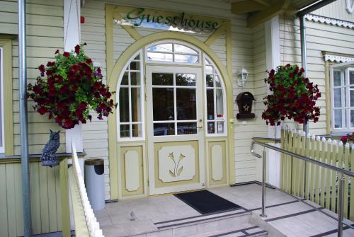 Entrance, Villa Johanna Guesthouse in Parnu Entrance, Villa Johanna Guesthouse in Parnu