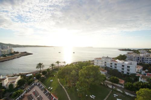 Beach, Hotel Abrat in Ibiza Beach, Hotel Abrat in Ibiza