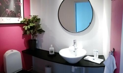 Bathroom, Gotland of Sweden - bed & breakfast in Djupkvior Bathroom, Gotland of Sweden - bed & breakfast in Djupkvior
