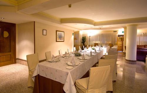 Restaurante, Hotel San Antonio (Hotel San Antonio ) in Albacete Restaurante, Hotel San Antonio (Hotel San Antonio ) in Albacete