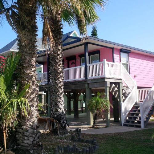 在meiguo.com看到的PINKADOT - Four Bedroom Home的介绍图片