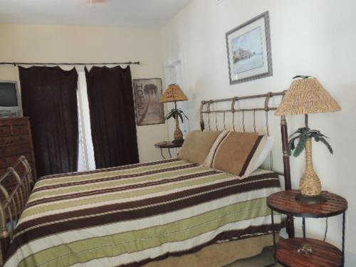 在meiguo.com看到的Banyan Beach House - Three Bedroom House的介绍图片