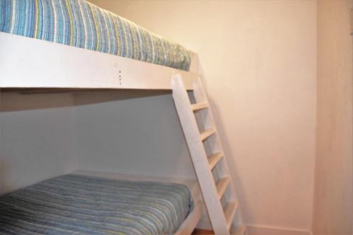 在meiguo.com看到的The Commons 203 - Three Bedroom Townhome的介绍图片