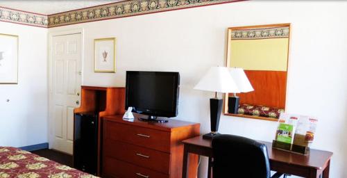 在meiguo.com看到的Winnie Inn and Suites的介绍图片