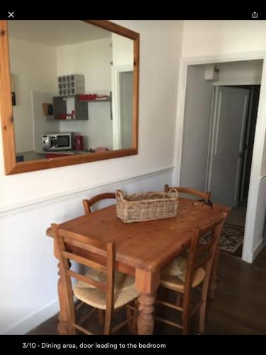 Le Petit Logement in Pre-en-Pail Le Petit Logement in Pre-en-Pail
