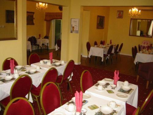 Restaurant, The Langham Hotel in Northampton Restaurant, The Langham Hotel in Northampton