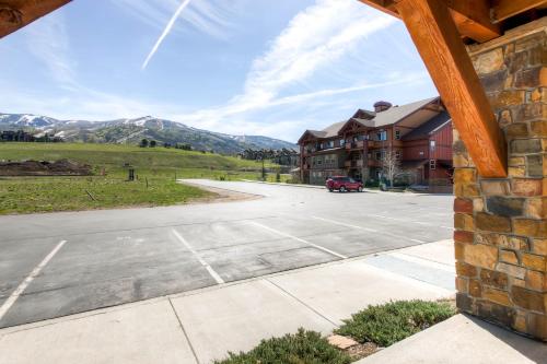 在meiguo.com看到的First Tracks by Steamboat Resorts的介绍图片