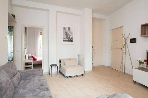 TwelveHolly apartment