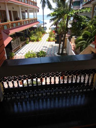 Beach Flora Inn Hotel in Kovalam Beach Flora Inn Hotel in Kovalam