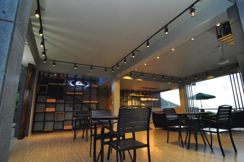 Lobi, Skyline Designers Hotel in San Roque Lobi, Skyline Designers Hotel in San Roque