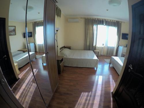 This photo about Mini Hotel Laza shared on HyHotel.com