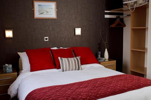 Tingle Creek Hotel in Kyle of Lochalsh Tingle Creek Hotel in Kyle of Lochalsh