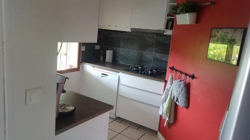 Cocina, Siber & Sandrine in La Seyne-sur-Mer Cocina, Siber & Sandrine in La Seyne-sur-Mer