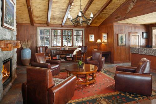 大堂, 海西耶拉凱悅酒店 (HYATT HIGH SIERRA LODGE) in 斜坡村 大堂, 海西耶拉凱悅酒店 (HYATT HIGH SIERRA LODGE) in 斜坡村