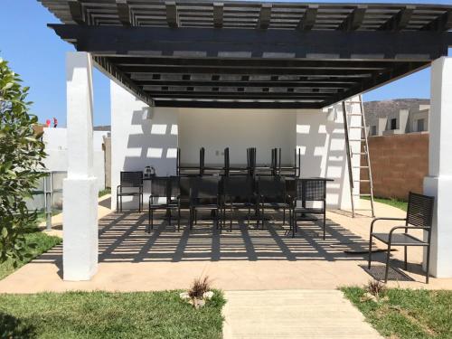 Facilities, Fantastic & Cozy #4: Condo Close to the Beach in Ensenada Facilities, Fantastic & Cozy #4: Condo Close to the Beach in Ensenada