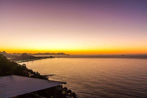 Shared lounge/TV area, Vidigal Varandas Hostel in Vidigal Shared lounge/TV area, Vidigal Varandas Hostel in Vidigal