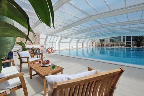 Swimming pool, Joli Park Hotel - Caroli Hotels in Gallipoli Swimming pool, Joli Park Hotel - Caroli Hotels in Gallipoli