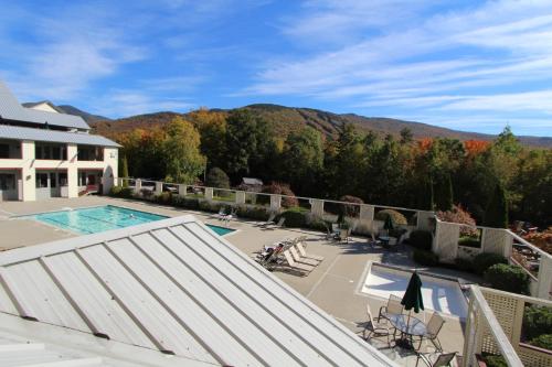 Vruća kupka, InnSeason Resorts Pollard Brook in Lincoln (NH) Vruća kupka, InnSeason Resorts Pollard Brook in Lincoln (NH)