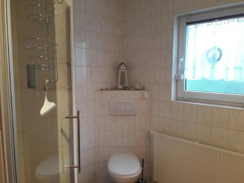 Bathroom, Ferienwohnung Rockmann in Kirchenlamitz Bathroom, Ferienwohnung Rockmann in Kirchenlamitz