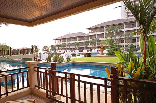 Balcony/terrace, The Heritage Pattaya Beach Resort in Dong Tarn Beach Balcony/terrace, The Heritage Pattaya Beach Resort in Dong Tarn Beach